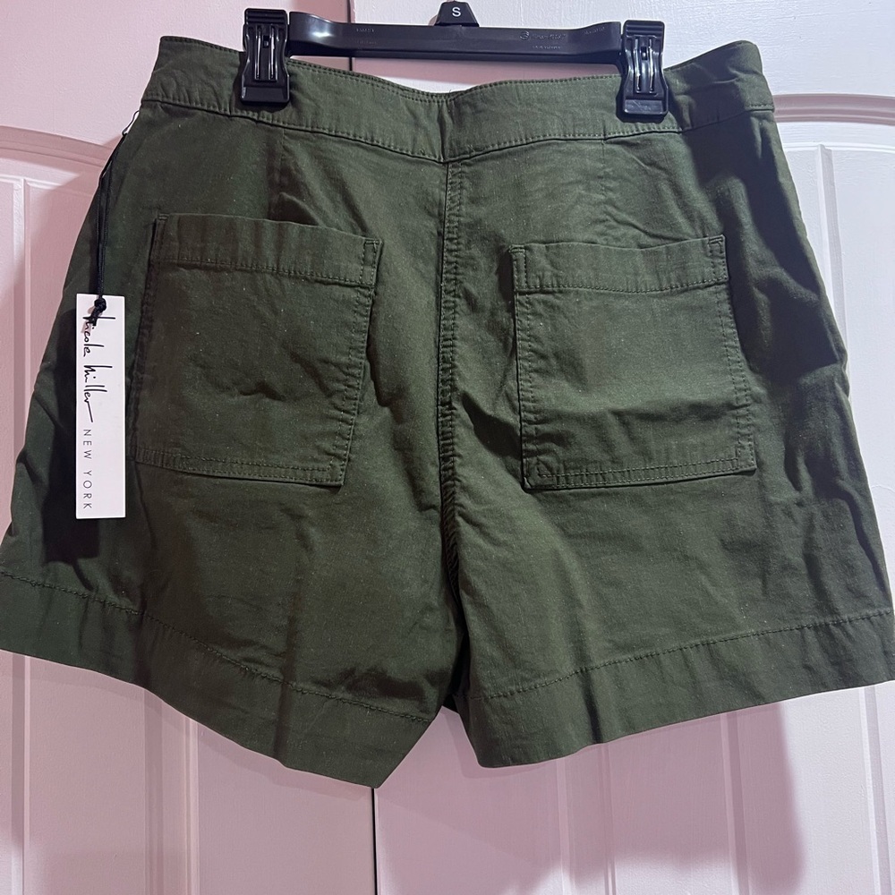 Nicole Miller Dark Green Women's Cargo Shorts - Picture 2 of 4